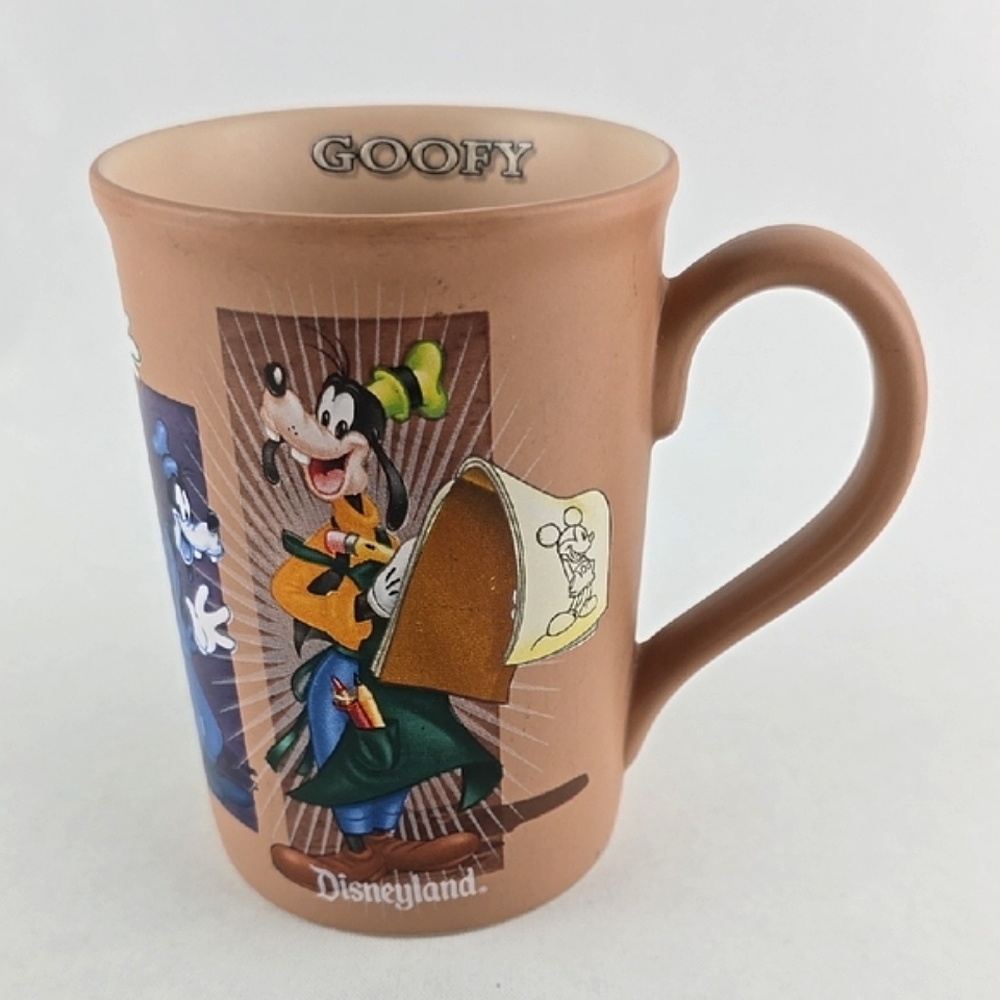 ⭐️3/ $30⭐️ Disneyland Goofy Cartoon Feature Tan Collectible Mug Coffee Tea